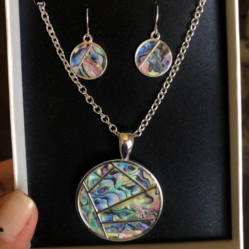 Earrings and necklace set